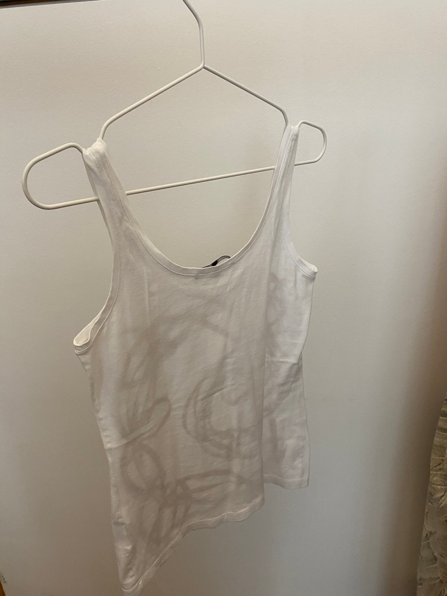 CHAIN TANK TOP V2